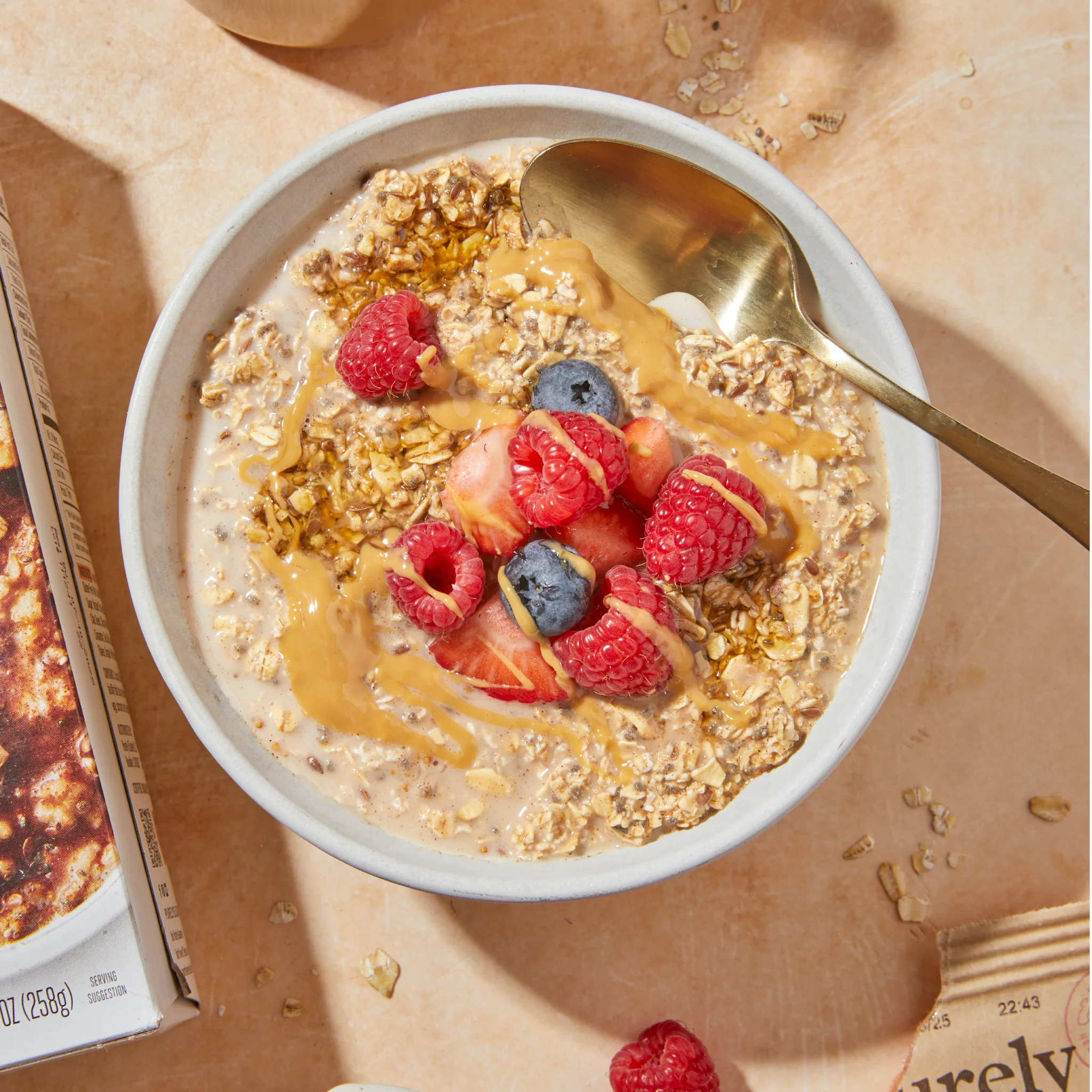 Classic Cinnamon Superfood Oatmeal Multipack with Prebiotic Fiber - Image 4