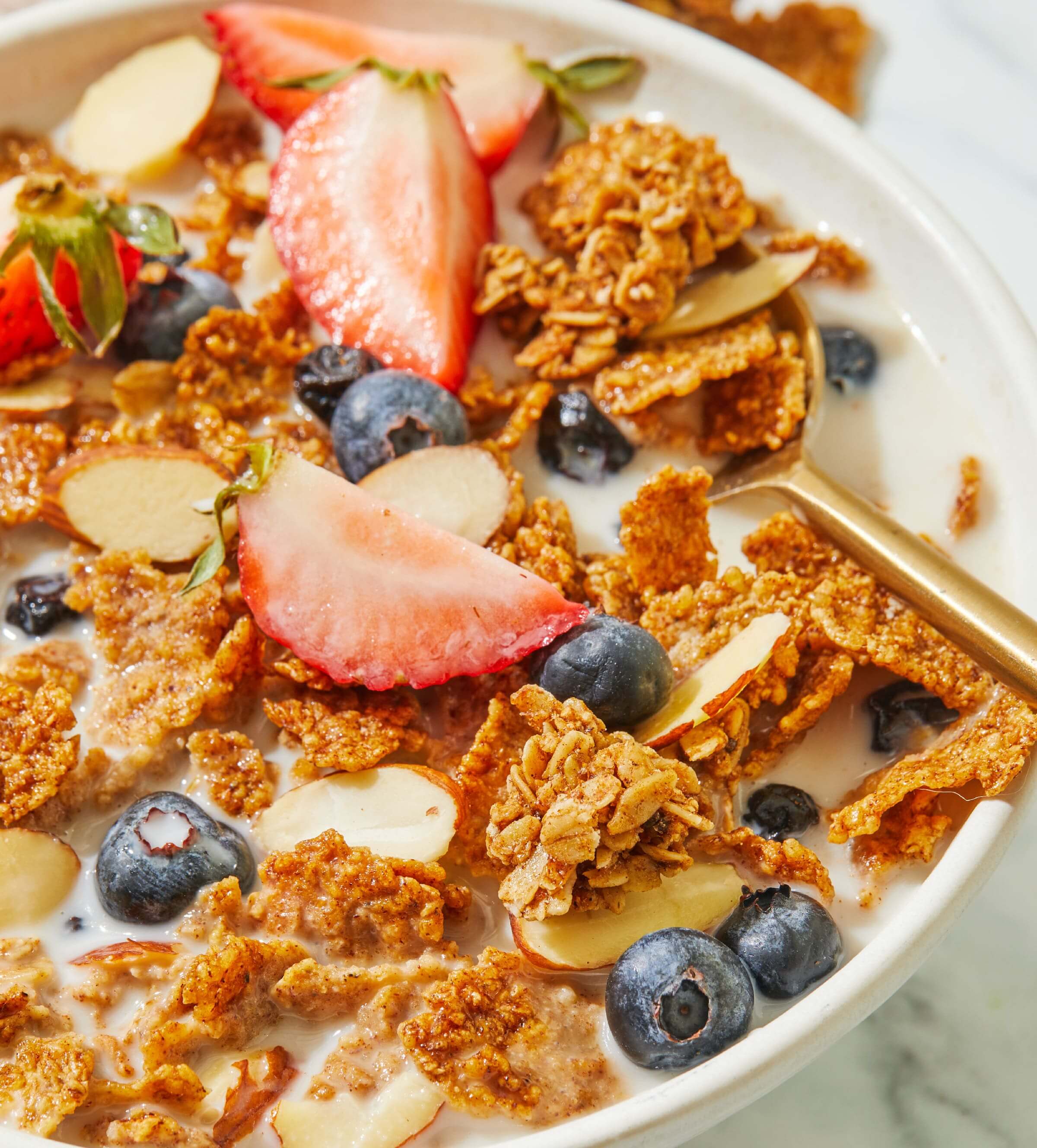 Vanilla Blueberry Almond Superfood Cereal with Vitamin D - Image 5